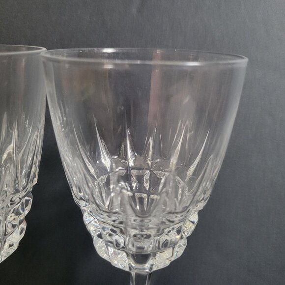 Vintage Crystal Wine Glasses Set Of 2 Elegant Cut Design 6.5" Tall - Picture 3 of 6
